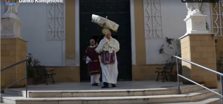 VIDEO: Isus u Presvetom Oltarskom Sakramentu na ulicama Italije